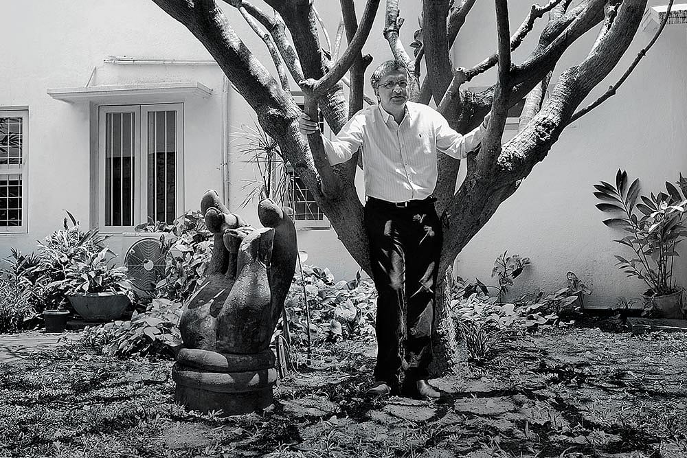 Scholar, Sui Generis