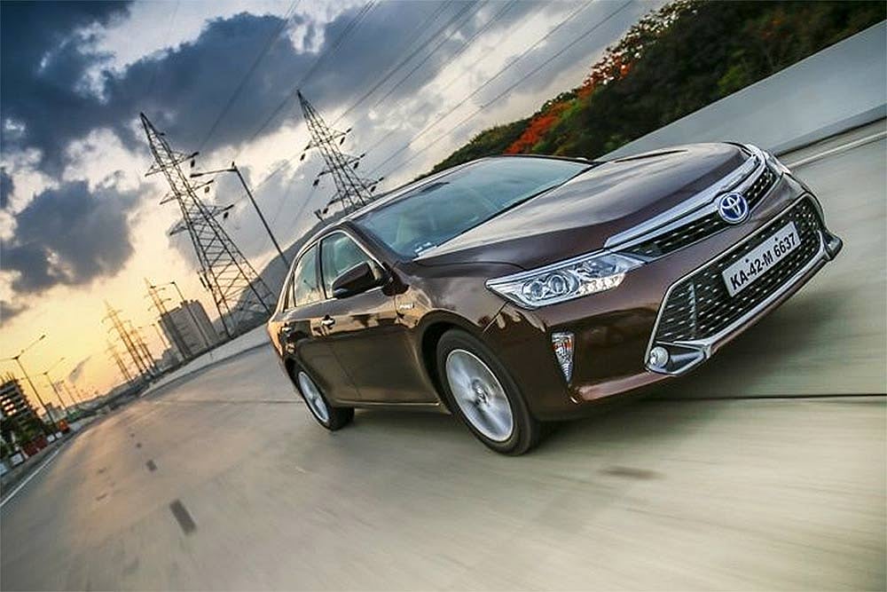 Toyota Camry Hybrid Production Resumes