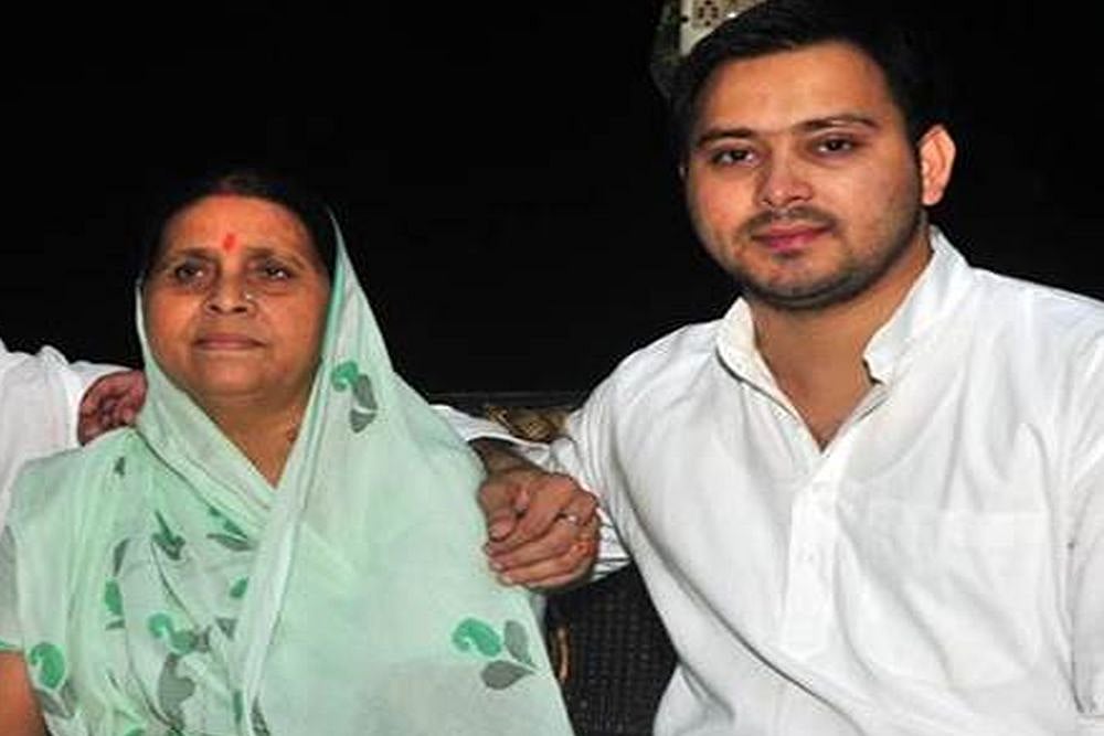 CBI Carries Out Searches At Rabri Devi's Residence, Questions Tejashwi Yadav Over Railway Hotel Tender Case