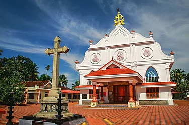 Syro-Malabar Church condemns protests against Archbishop Pamplany over unified Holy Mass row