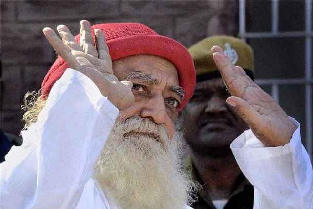 'Asaram Bapu Bus Stop' Boards Demolished, Bhopal Municipal Corporation To Take Down All Sign Boards Named After Him