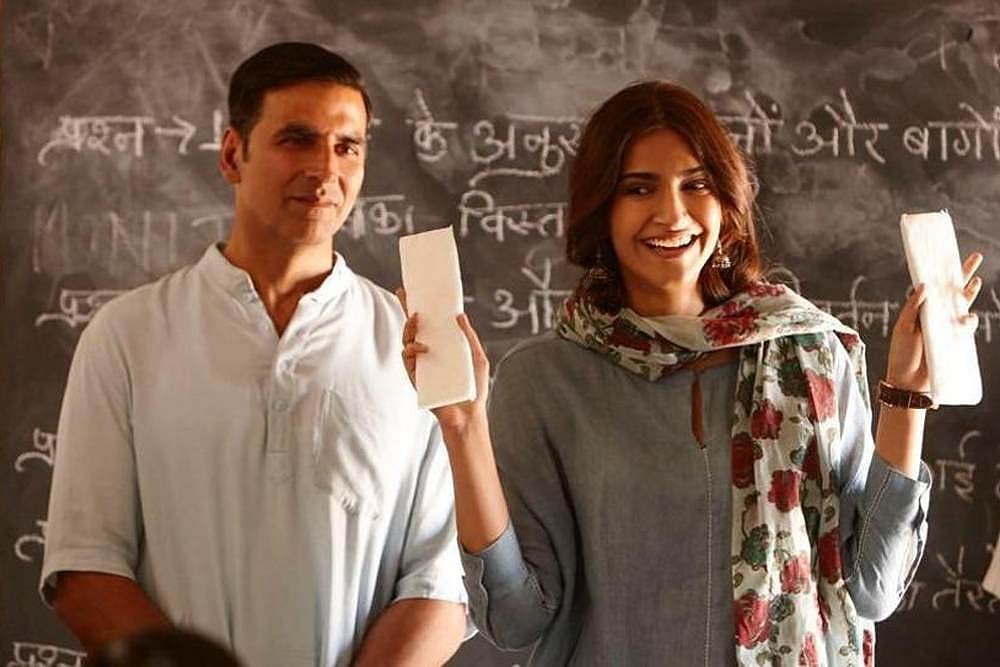 J&K Women Follow 'Padman' Idea To Make Low-Cost Sanitary Pads