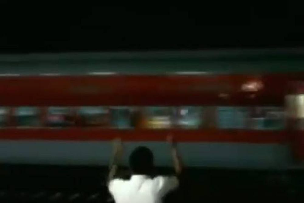 Ahmedabad-Puri Express' Coaches Roll Down 15 Km Without Engine; 7 Railway Staff Suspended