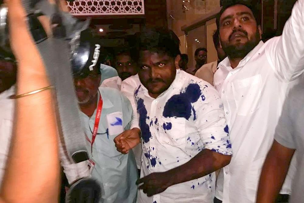 Ink Thrown At Patidar Leader Hardik Patel In Ujjain Ahead Of Rally In BJP Turf