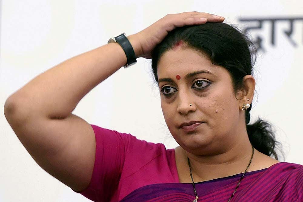 No, TN Seshan Is Not Dead, But Smriti Irani, Jitendra Singh Fall For Fake News