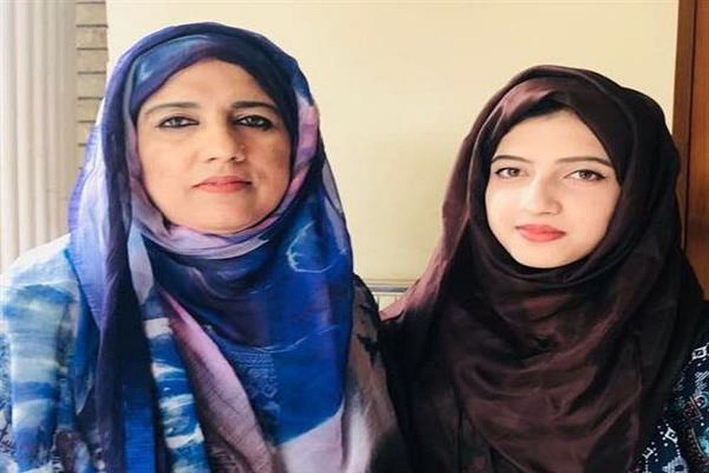 Jailed Separatist Leader Shabir Shah's Daughter Sama Tops CBSE Results In J&K - null