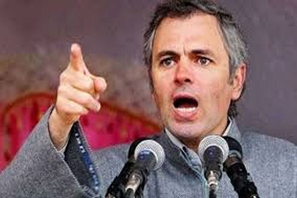Who Will Be Charged, Hanged For Cold Blooded Murder Of  'Innocent Civilians'?: Omar Abdullah Asks Mehbooba Mufti On Twitter