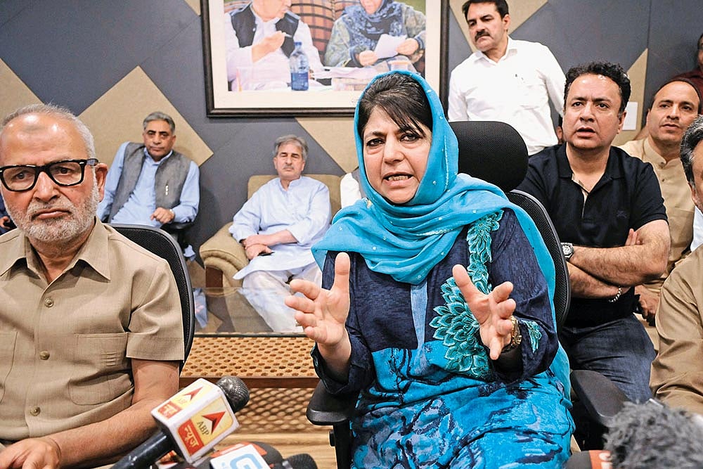 Fall Of BJP-PDP Govt In J&K: Abandoned In Lotus Time