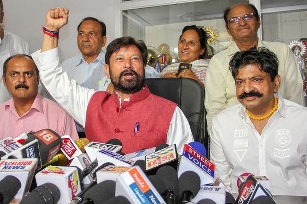 Jammu BJP leader Lal Singh Threatens Kashmiri Journalists Of ‘Shujaat-Like’ End
