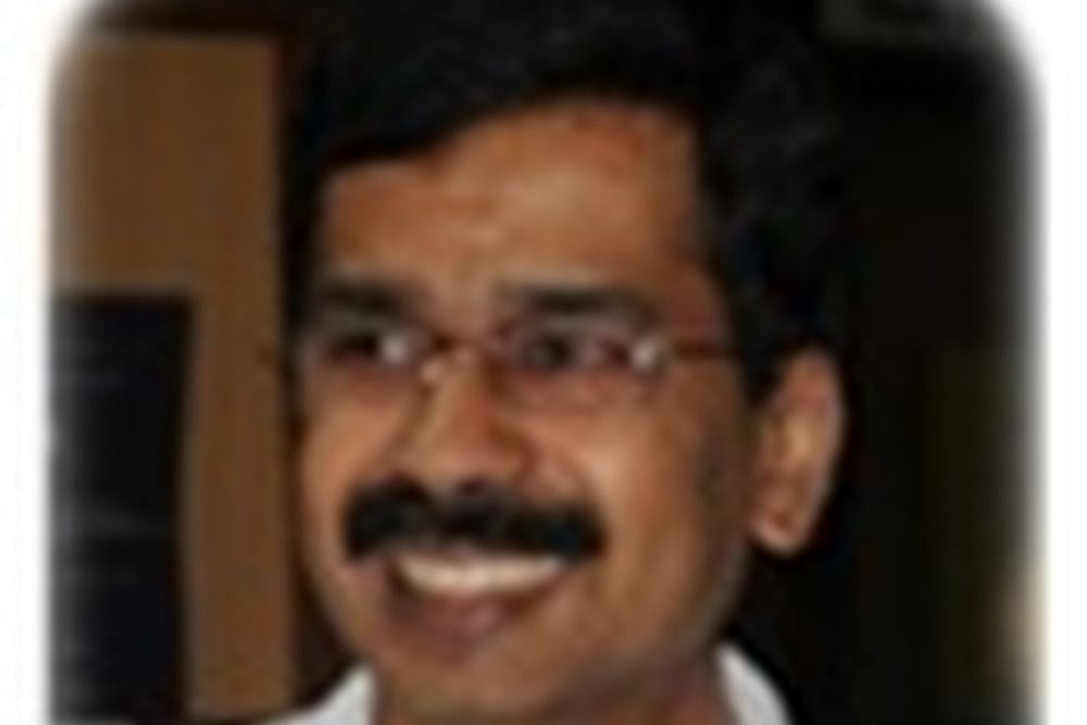 AIADMK MLAs Disqualification: SC Appoints Justice Sathyanarayanan To Hear Plea