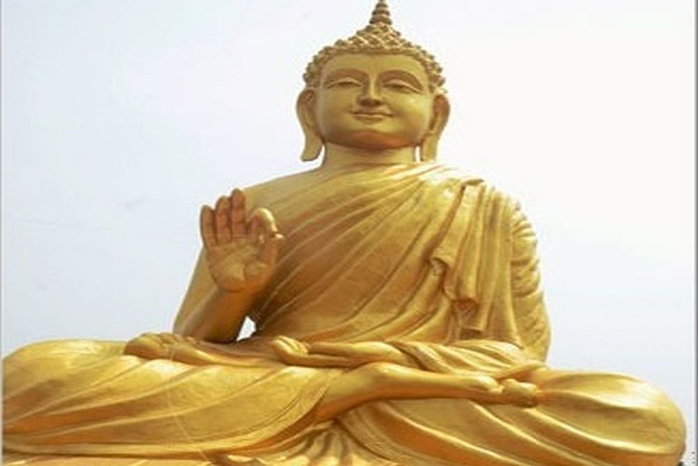 Nearly 1 Lakh People Pay Obeisance To Lord Buddha's Holy Relics Flown From India To Thailand