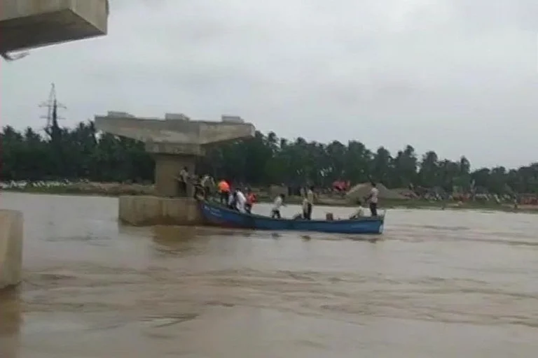 Boat Capsizes In Jammu and Kashmir | - File Photo