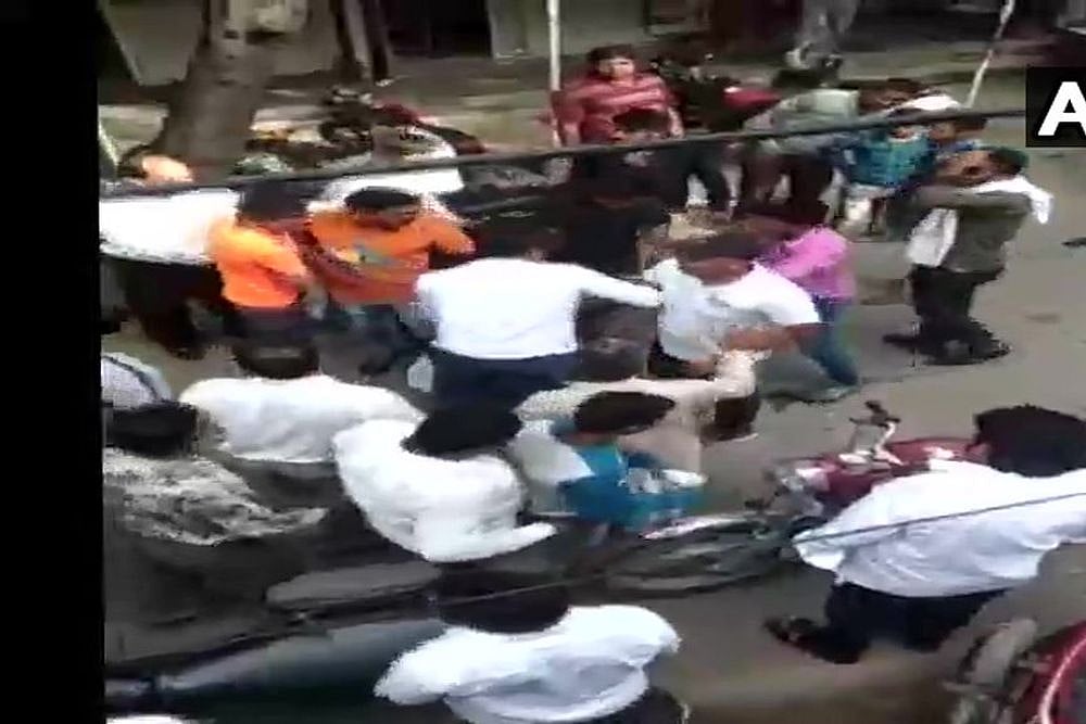 Muslim Man Beaten By Mob At Ghaziabad Marriage Registrar Office Allegedly For Wanting To Marry Hindu Woman