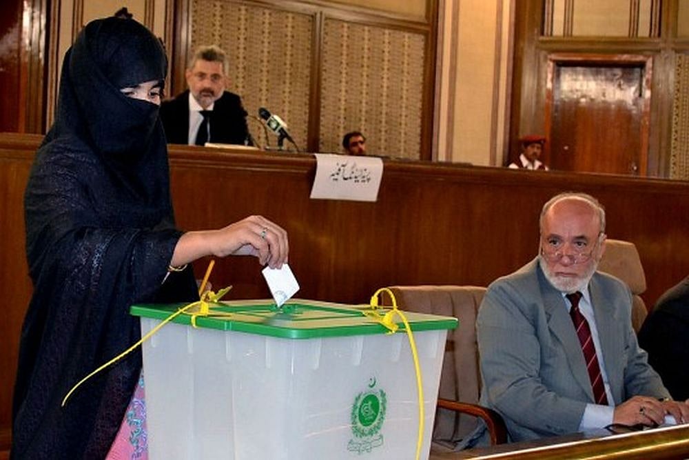 Imran Khan's PTI And Nawaz Sharif's PML-N Running 'Neck and Neck' In Pak Polls: Gallup