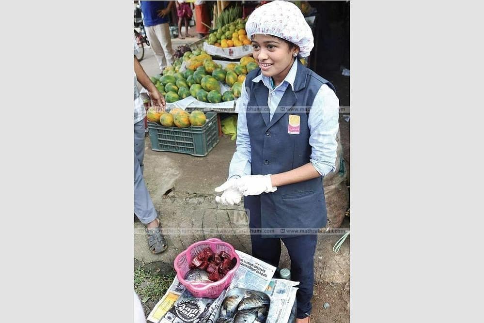 Trolled For Selling Fish In College Uniform, Kerala Girl Juggles Between Work And Education