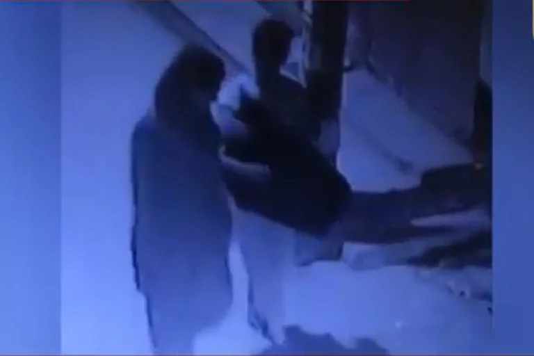 Burari Death Mystery: CCTV Footage Shows Family Bringing Stools, Wires Used For Hanging - null