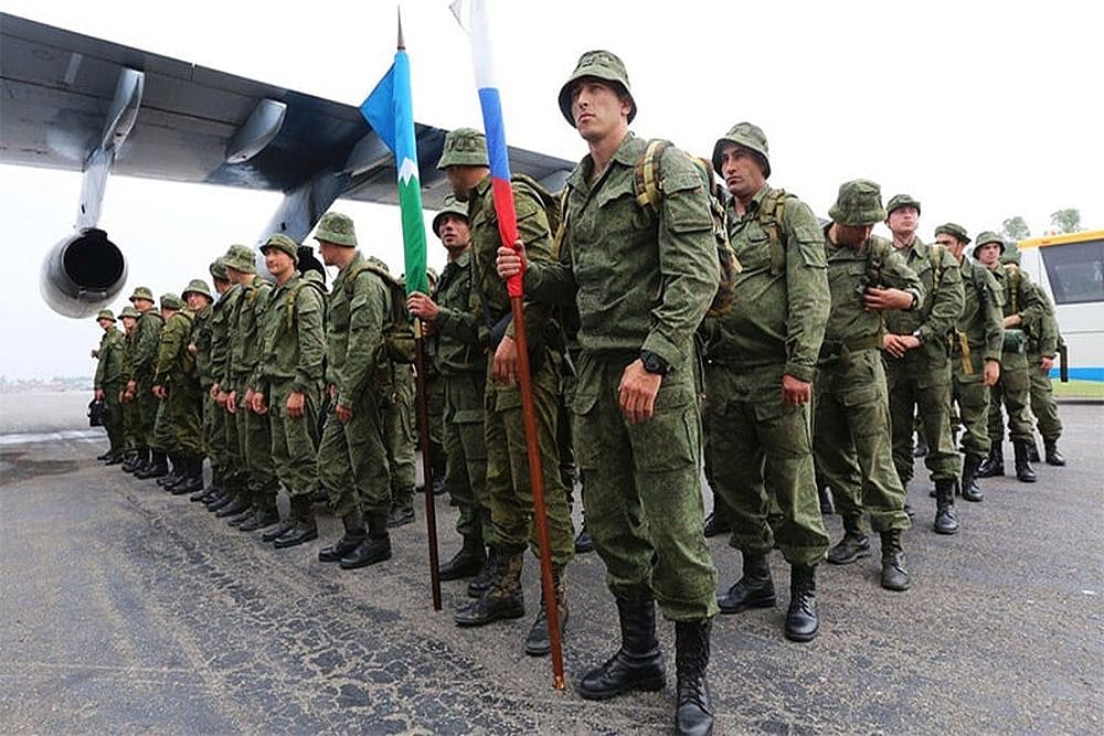 U.S. Cuts Military Training Programs With Pakistan Amid Aid Crackdown: Report