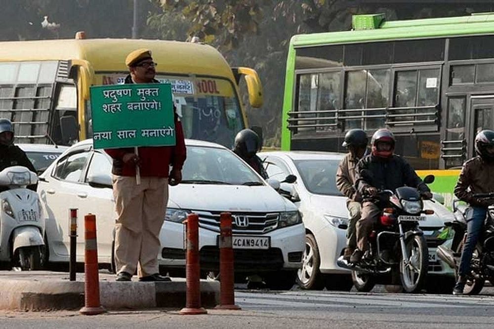 SC Accepts Centre's Proposal To Use Colour-Coded Stickers On Vehicles For Fuel In Delhi-NCR