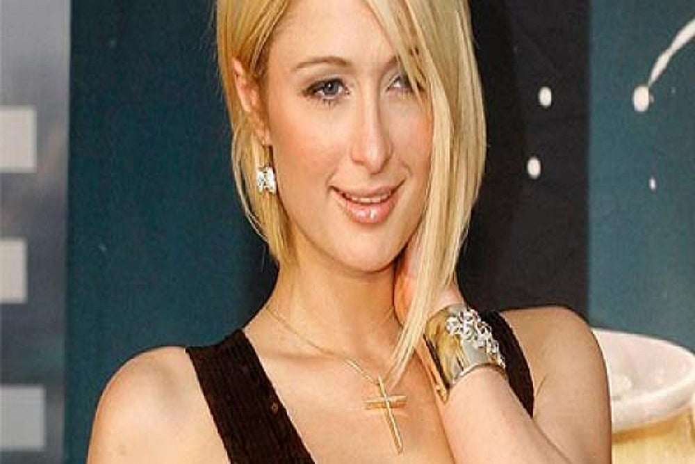 Paris Hilton Postpones Wedding With Chris Zylka