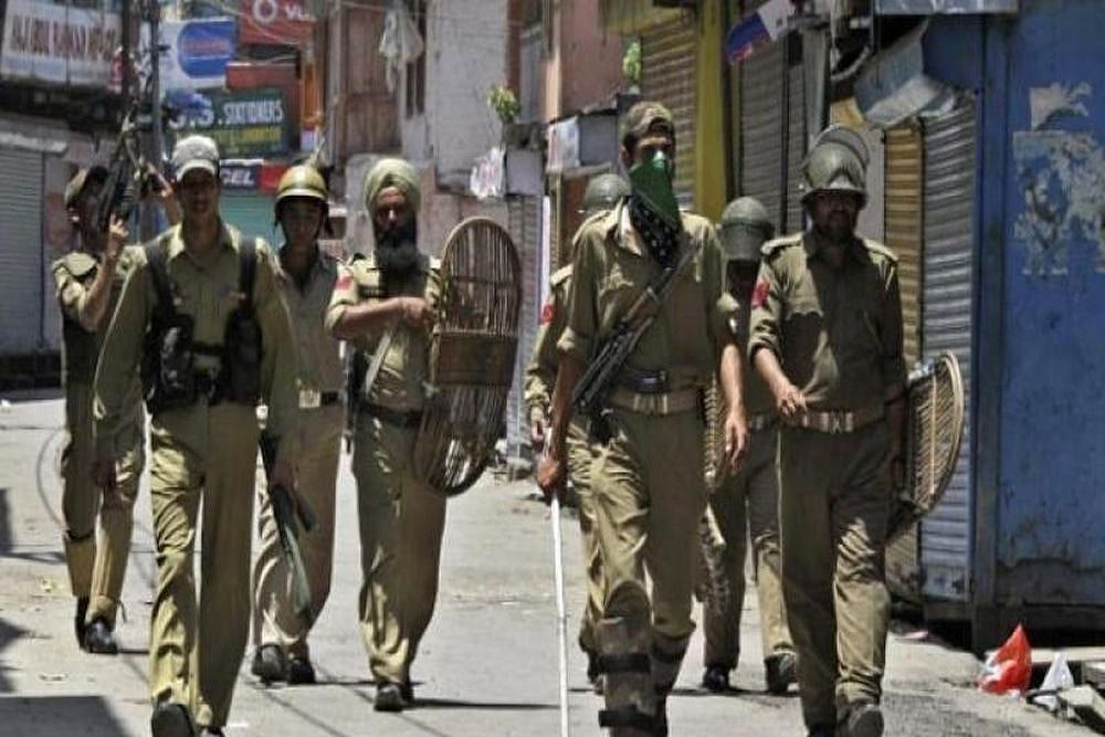 Two LeT Terrorists Overpowered By Villagers: Handed Over To Police In J-K's Reasi
