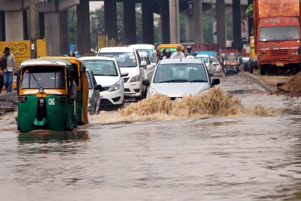 Traffic Jams In Delhi, Gurgaon After Heavy Rains, Many Stranded