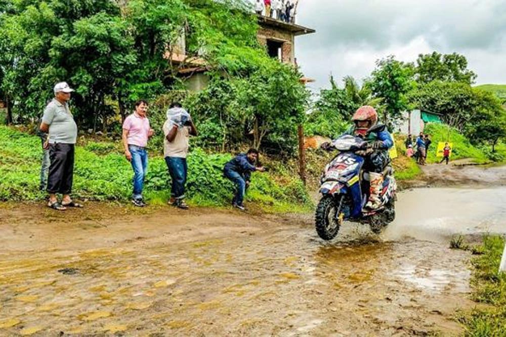 Venkatesh Shetty Wins 2018 JK Tyre Monsoon Scooter Rally