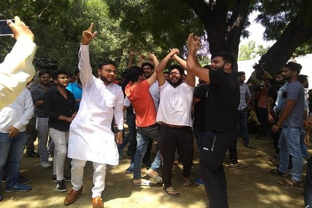 DUSU Election Results: ABVP Wins 3 Posts, NSUI Wins 1