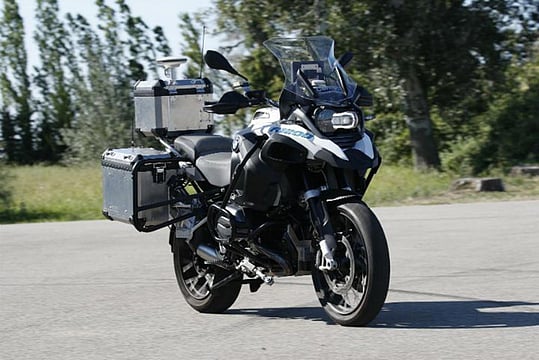 BMW Motorrad Unveils Self-Riding Motorcycle Concept
