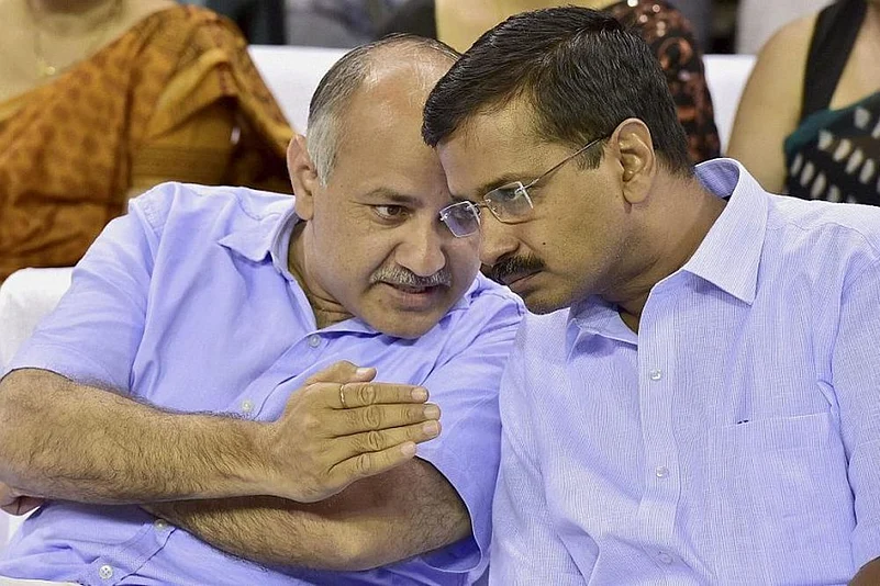 Phansi Ghar Controversy: Delhi Assembly Says Kejriwal–Sisodia Skipped Every Privileges Panel Summons