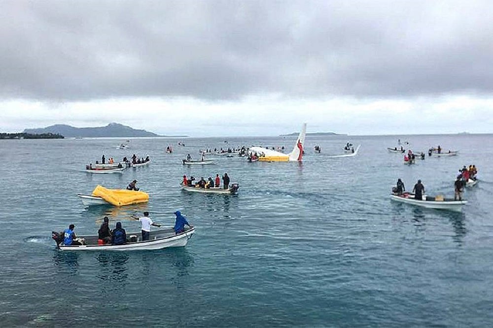 1 Missing After Pacific Lagoon Plane Crash, Says Airline