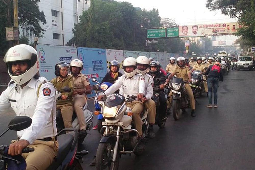 1,500 Punekars Take Part In Ride In Support Of Helmet Rule