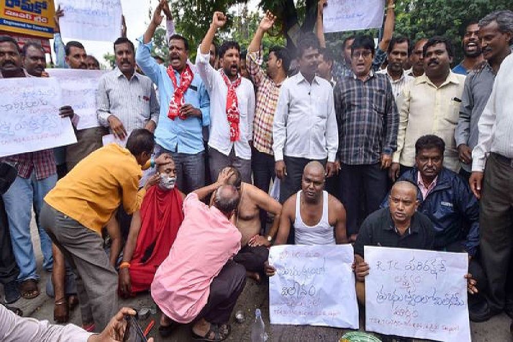 Telangana Transport Strike: After Court Raps Govt, KCR Asks Officials To Hold Talks With Employees