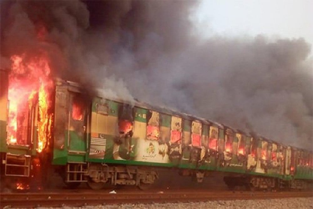 73 People Killed In Massive Fire On Train In Pakistan