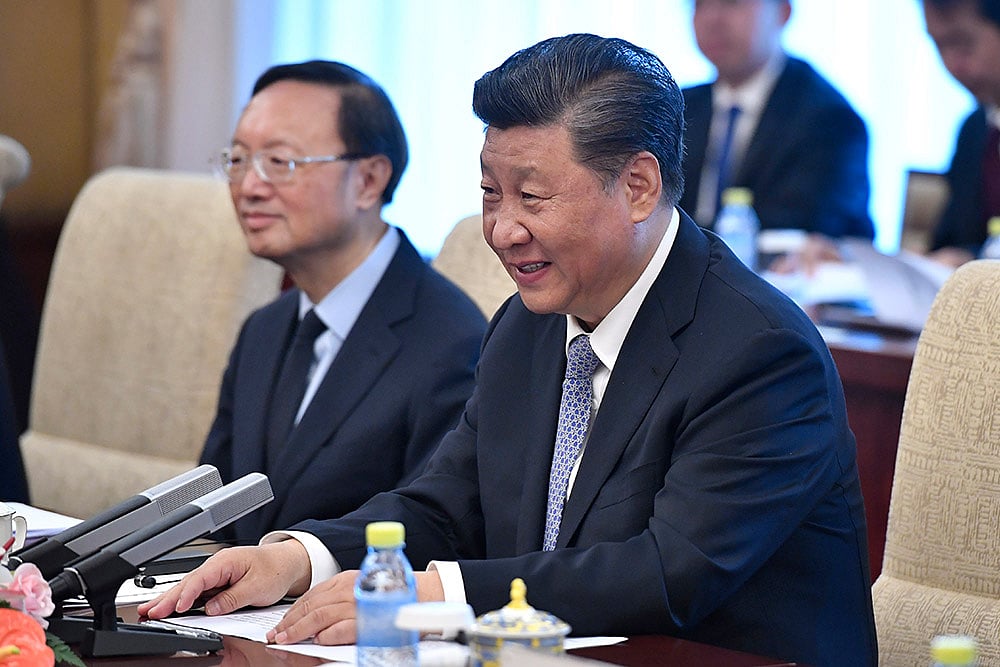 'Paying Close Attention To Kashmir Situation': Chinese Prez Xi Jinping Tells Pak PM Imran Khan