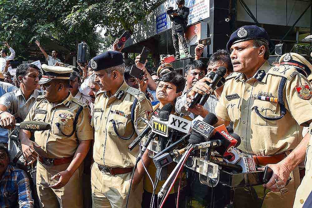 Delhi Police Resumes Work At Tis Hazari Court 2 Weeks After Clash With Lawyers