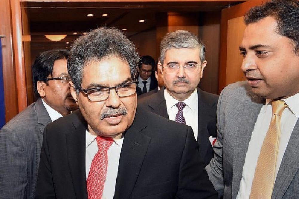 SEBI Tightens Disclosure Norms On Loan Default, Doubles Minimum PMS Investment Size