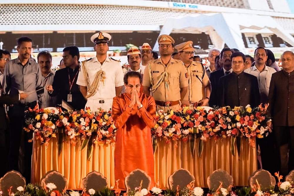 Maharashtra Live Updates | CM Uddhav In Action As Ministers Arrive For First Cabinet Meeting