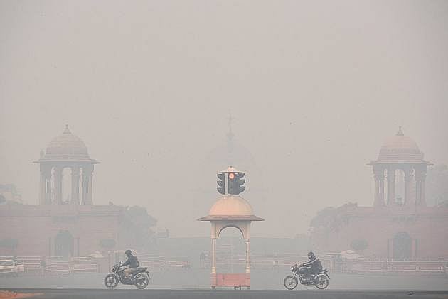 
Delhi Govt Says AQI Better This Year Compared To 7 Years, Issues 7,500 Pollution Challans
