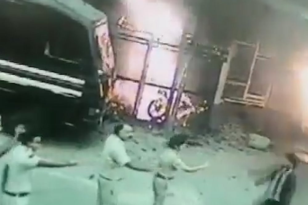 Tis Hazari Violence: Video Shows DCP Monika Bhardwaj Pleading Before Lawyers Before Getting Swarmed