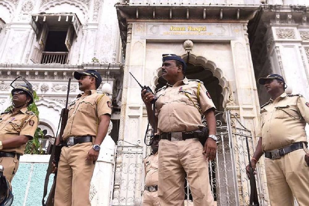 Ayodhya Verdict Comes Amid Tight Security; Police Monitor Social Media To Check Rumours, Hate Comments