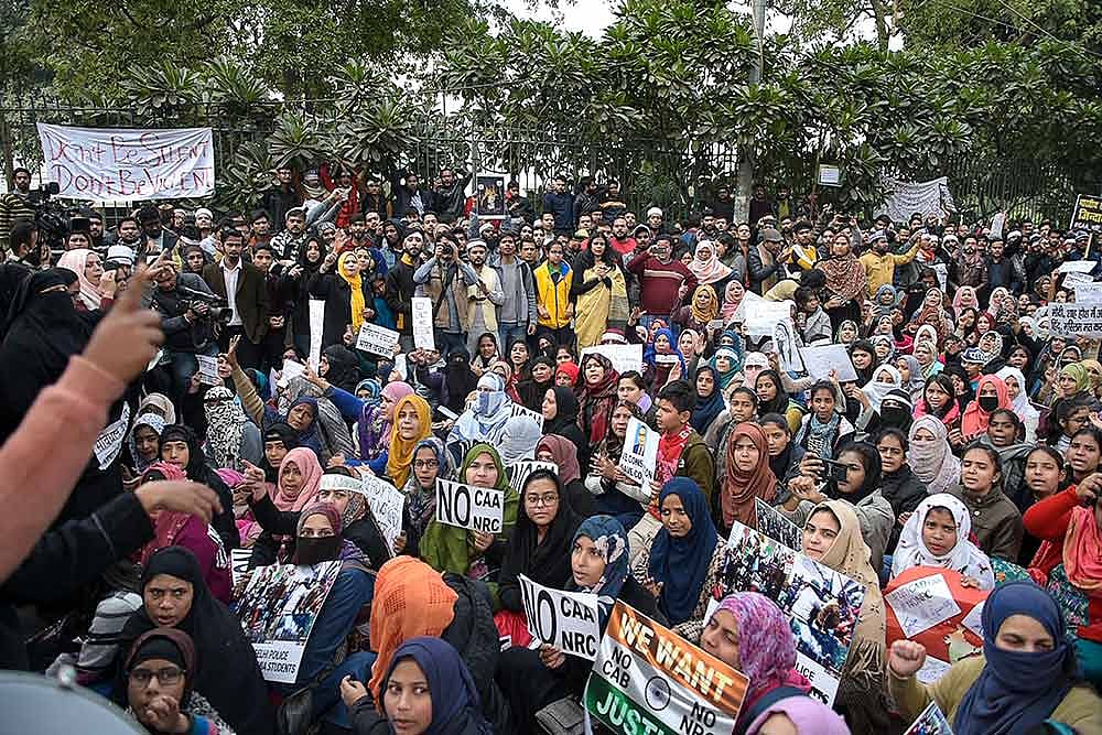 Anti-CAA Protests Live Updates: 48 Arrested In UP's Muzaffarnagar; Meerut Death Toll Rises To 5