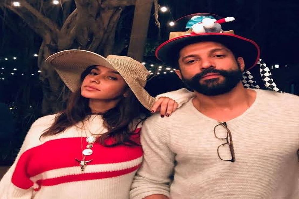 Farhan Akhtar Celebrates Christmas With Ladylove Shibani Dandekar