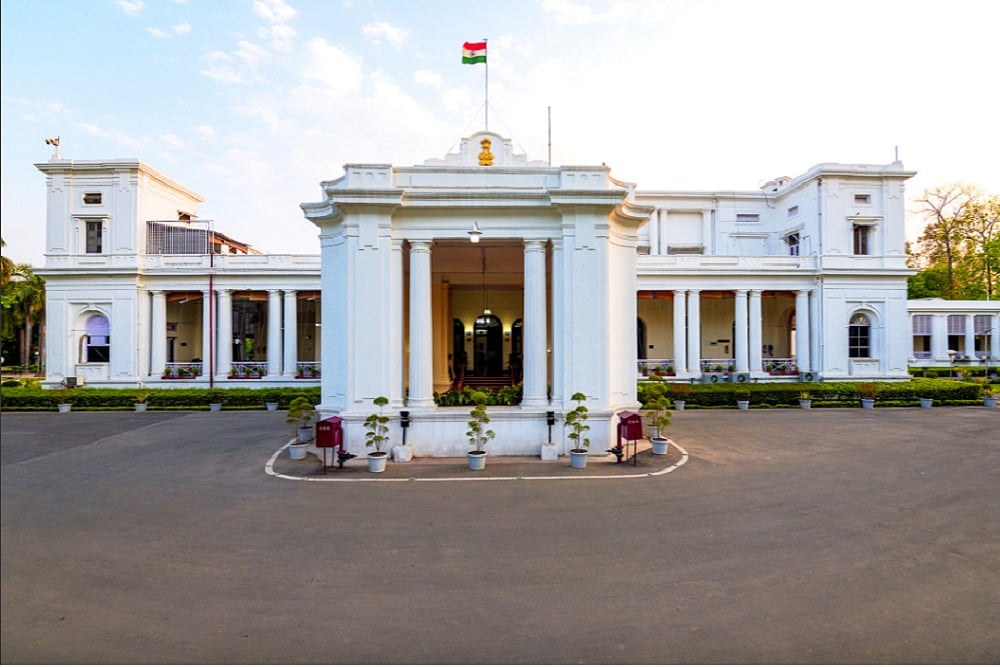 Guv Acharya Devvrat Undertakes Cleanliness Drive At Gujarat Vidyapith