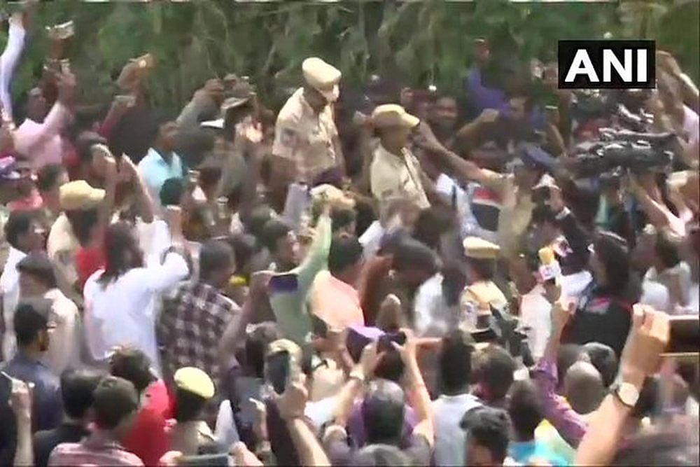 People Hail Encounter Death Of 4 Rape Accused In Telangana