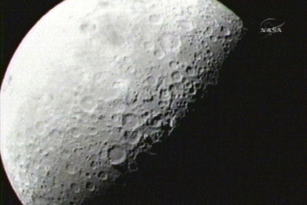 NASA Claims With This Chemical Process Water Can Be Made On Moon