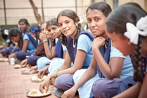 Akshaya Patra Foundation: Story Behind The Three Billionth Meal
