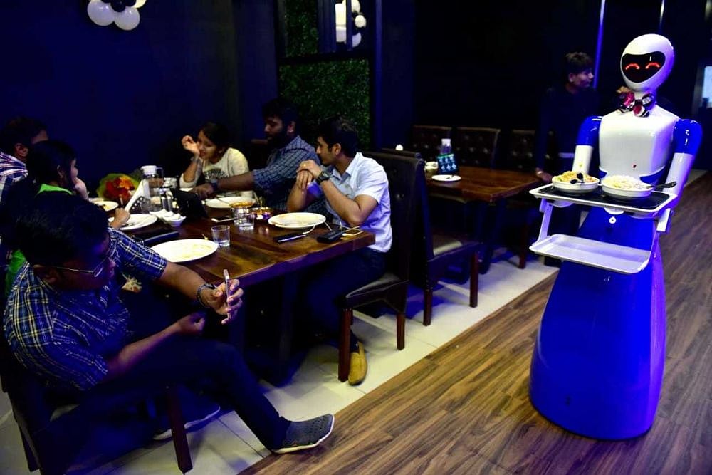 In This Chennai Restaurant Robot Waiters Welcome Customers, Speak To Them In Tamil And English