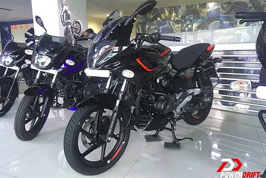 Bajaj Pulsar 180F: Spotted In The Flesh