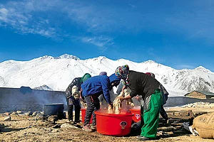 Pashmina’s Purple Patch: Youngsters Are Flocking Home To Revitalise Weaves Of Ladakh