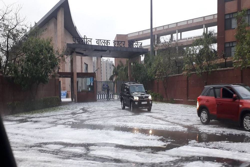 18 Flights Diverted From Delhi After Hail Storm, Rains